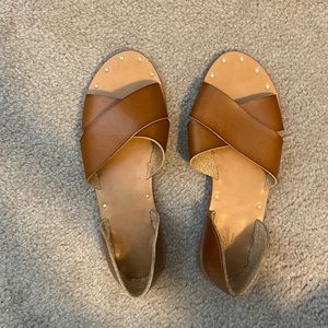 Universal Thread- leather sandals